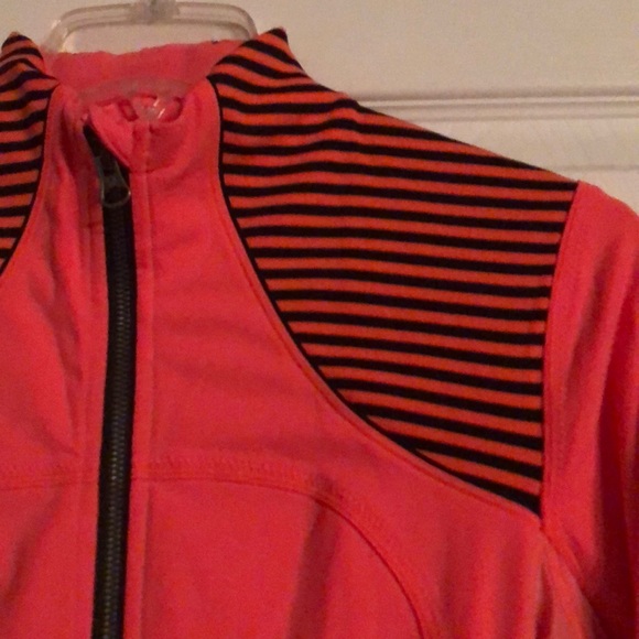 Lululemon Jacket - Picture 2 of 5